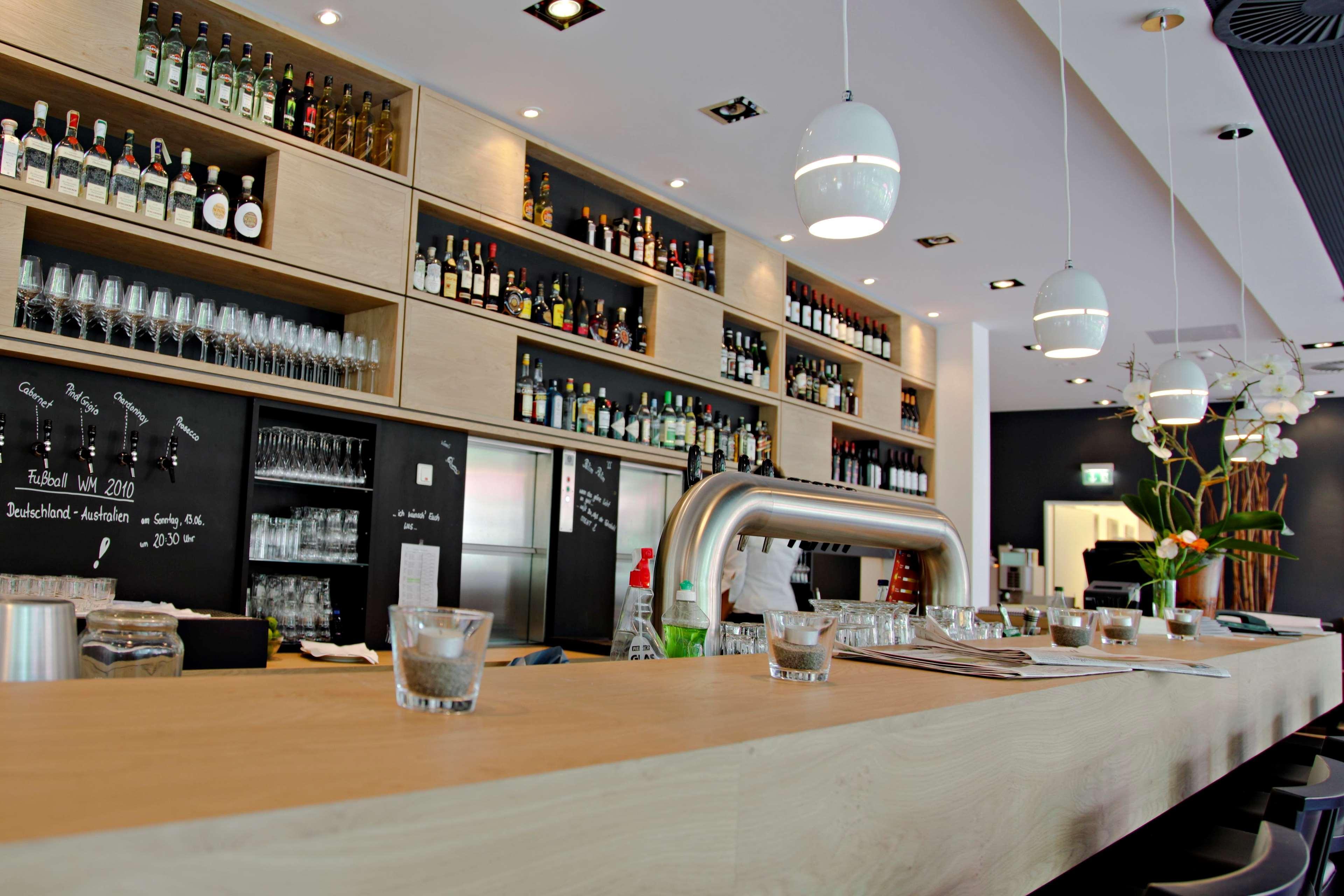 Western Plaza Отель 4*