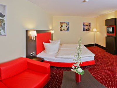 Western Plaza Отель 4*